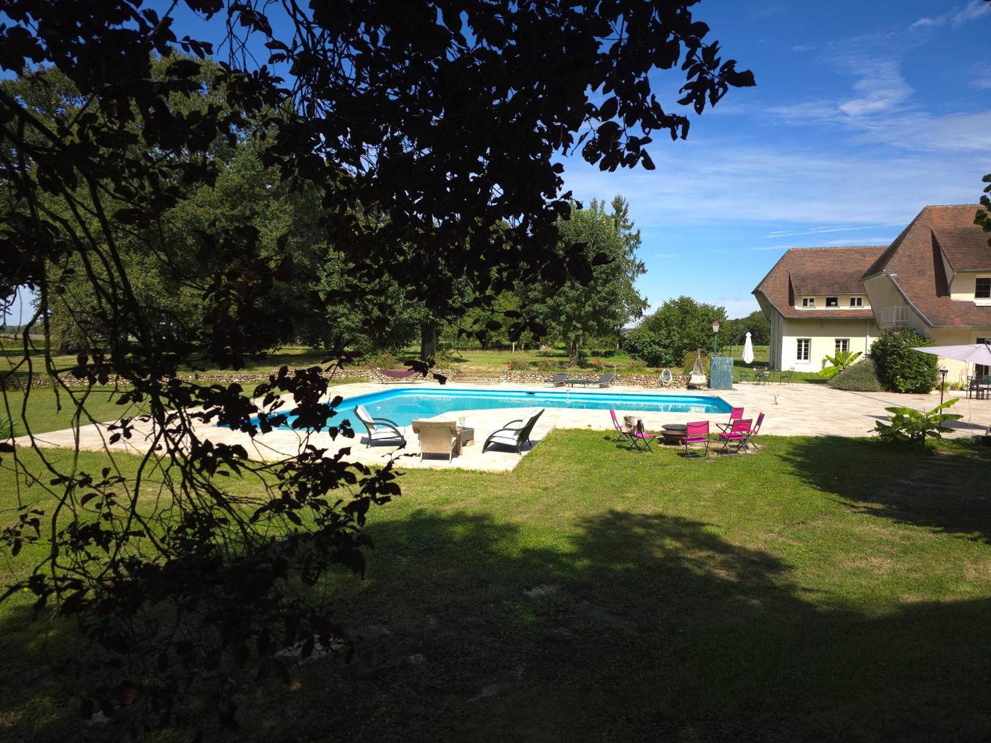 Bed and Breakfast Domaine Des Bruns Châtillon-Coligny Esterno foto